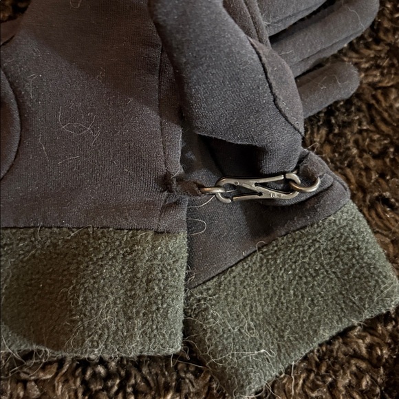 The North Face Charcoal Gloves - Picture 6 of 8
